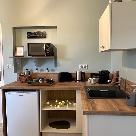 Chambre Au Calme Avec Spa Privatif Gratuit Sud Aveyron Les Palmiers Des Causses Saint-Rome-de-Tarn Exteriör bild