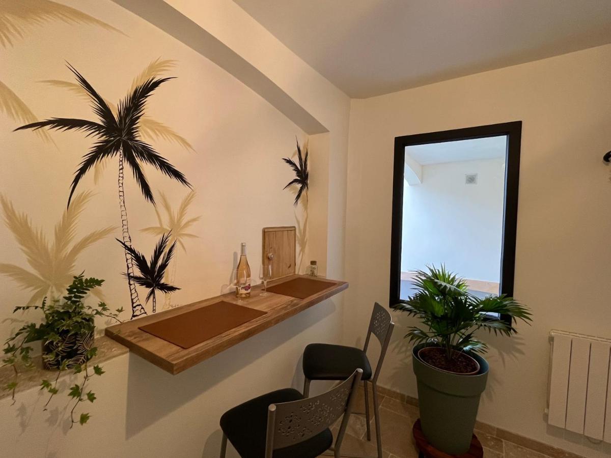 Chambre Au Calme Avec Spa Privatif Gratuit Sud Aveyron Les Palmiers Des Causses Saint-Rome-de-Tarn Exteriör bild